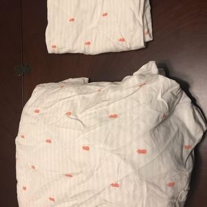 Fitted sheet and one pillow case